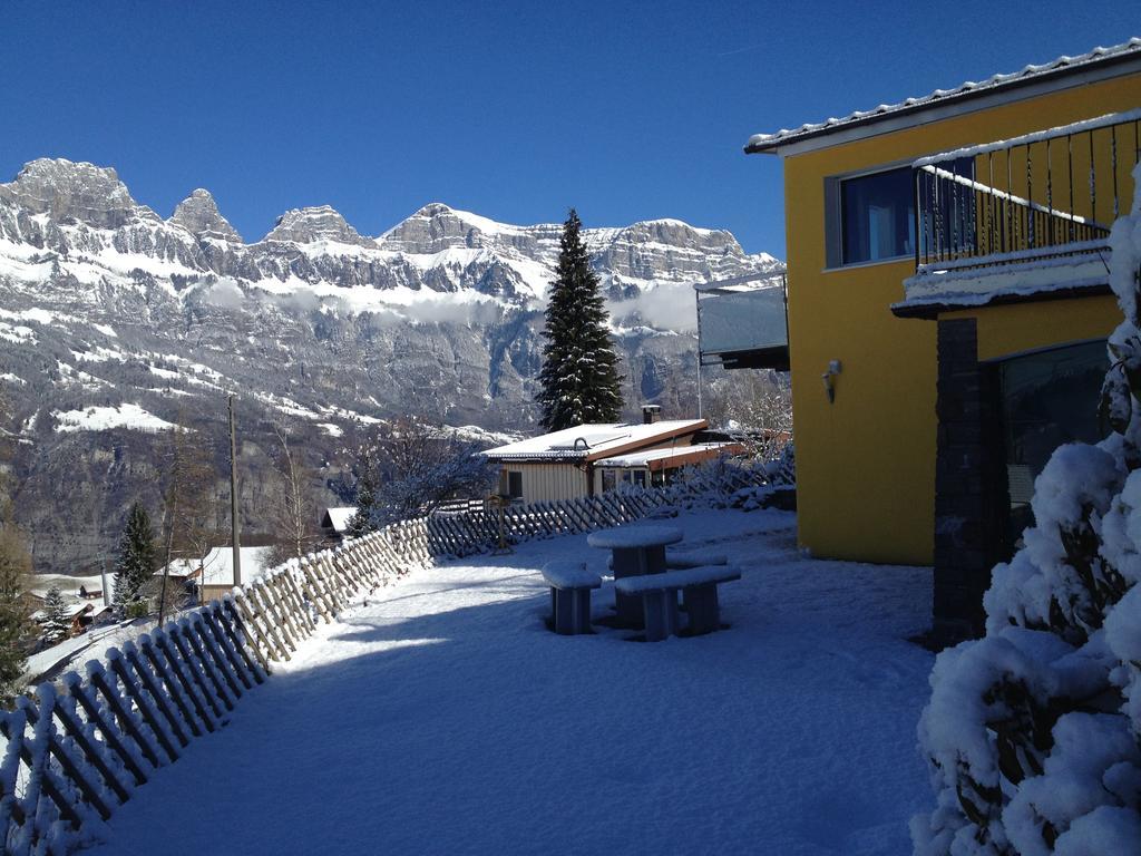 Bijouswiss " Yellow House" Oberterzen Exterior foto